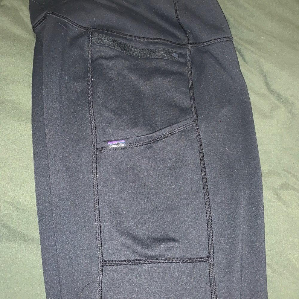 Patagonia women’s Pack Out Tights